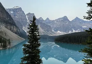 Moraine Lake and Lake Louise Day Tour