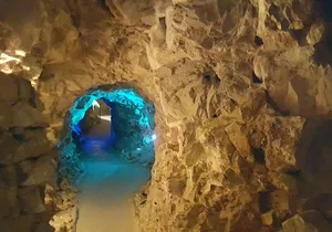 Grand Canyon Caverns, Route 66 thru Crozier Canyon Tour