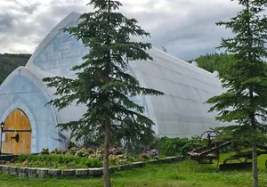 Chena Hot Springs Tour: Relax in Natural Mineral Waters