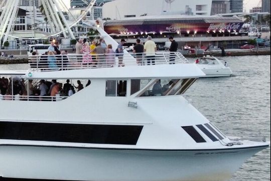 Ultimate Miami Boat Party with Free Open Bar & Live DJ