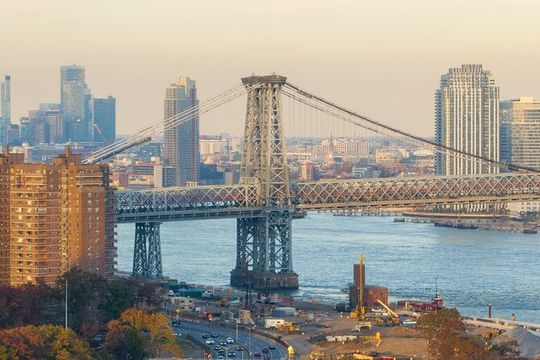 Brooklyn Uncovered: Street Art, Bridge Views & Waterfronts
