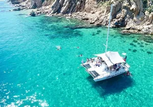 Snorkel Tour in private Trimarán in Los Cabos