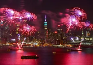 Circle Line: New Year’s Eve Dinner & Fireworks Cruise (All Ages)