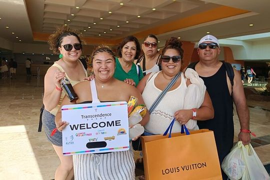 Private Cancun Shopping Tour Guided and Personal
