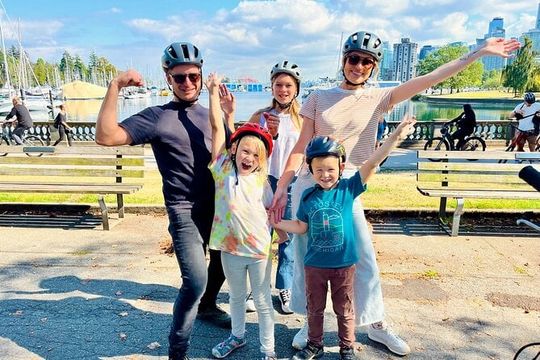 Vancouver City Tour by Bike and Ferry