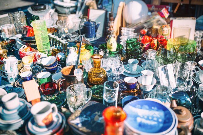 Helsinki Vintage Shopping Tour with a Local