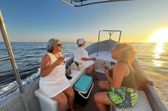 Private Tour of the Beaches of Puerto Escondido in Lancha