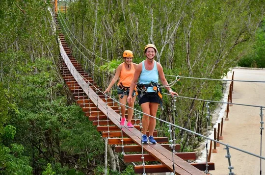 Cozumel: Zip Line Adventure, Buffet & Drinks at KUZÁ Beach Park