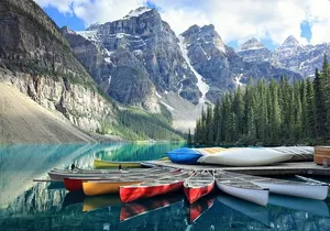 4 hour Moraine Lake Tour from Banff and Canmore