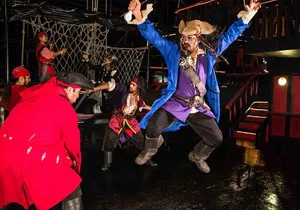 Pirate Galleon in Cancún 2X1 - Pirate Show & Dinner with Open Bar