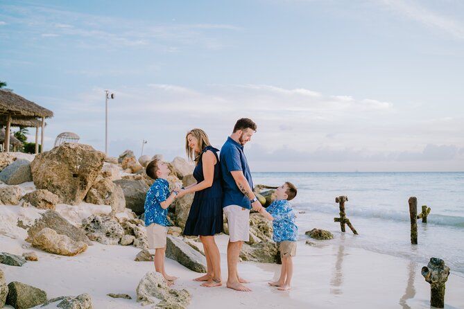 Photographer-Capture Memories in Aruba-Candid Photography Session