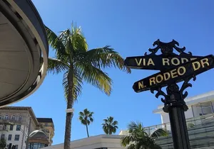 Full Day Iconic Sites Tour of LA from Santa Monica with Six Stops