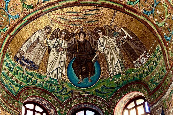 Magnesia and House of Virgin Mary Tour and Optional Turkish Bath