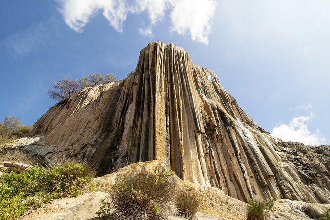 Private Tour: Hierve el Agua, Lunch, Mezcal, and Wool Rugs