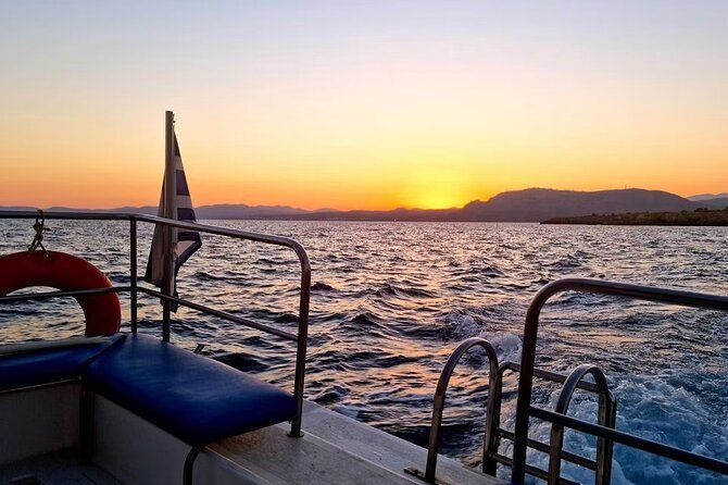 Istanbul Sunset Bosphorus Cruise with Live Guide and Hotel Pickup