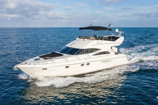 Private Yacht 60' +2 Jet Ski | Miami Yacht Rental