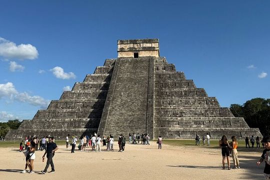 Chichen Itza tour with Cenote and Valladolid