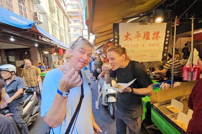 Taipei Cooking Class & Market Adventure in Historic Dadaocheng