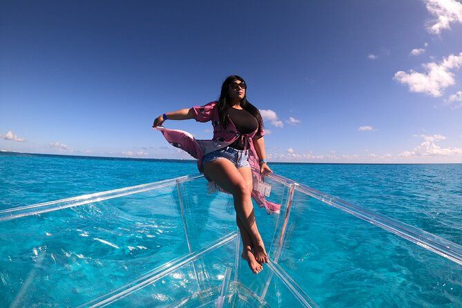 Cancún Clear Boat 90 minutes tour perfect for photos and families
