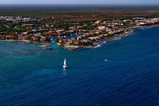 Catamaran along the Riviera Maya Snorkel food and open bar