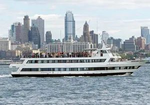 NYC: Serenity Yacht New Years Eve Party Cruise