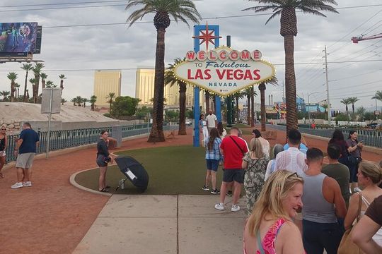 Grand Canyon Skywalk Group Tour