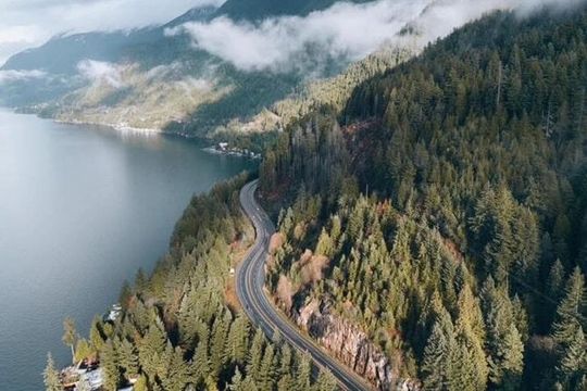 Half Day Private Tour of Sea to Sky Gondola and Shannon Falls