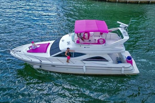 Pink Yacht Rental In Miami- 50ft Luxury Pink Charter