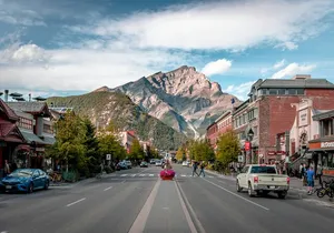 Exclusive Private Guided Tour of Banff and Yoho National Park