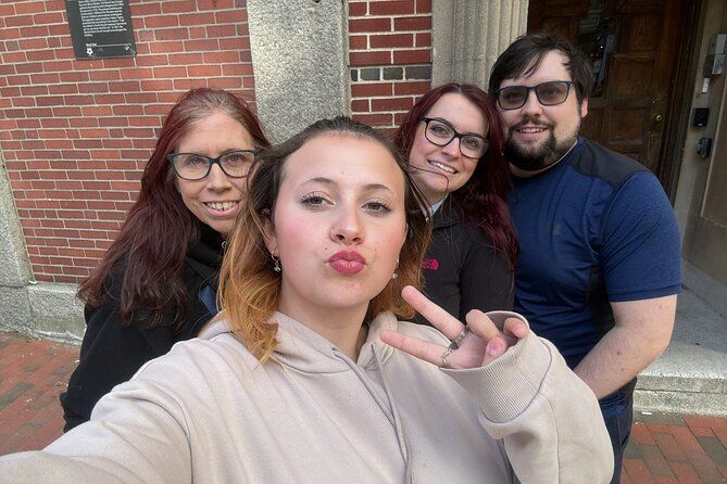 Boston Murder Mystery: Outdoor Detective Escape Game