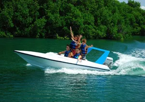 Speedboat and Snorkeling Adventure in Cancun