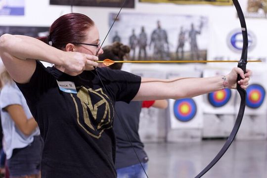 One Hour Las Vegas Archery Range Experience with Equipment