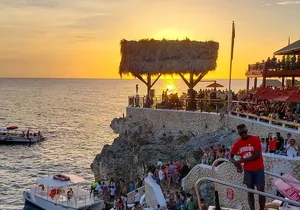 Ricks Cafe with 7 Mile Beach Private Tour from Montego