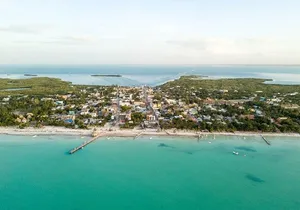Isla Holbox Day Tour from Cancun with Lunch Included