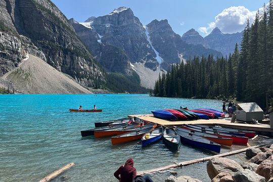 Banff Lake Louise and Moraine Lake Shuttle Tour