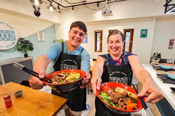 Taipei Cooking Class & Market Adventure in Historic Dadaocheng