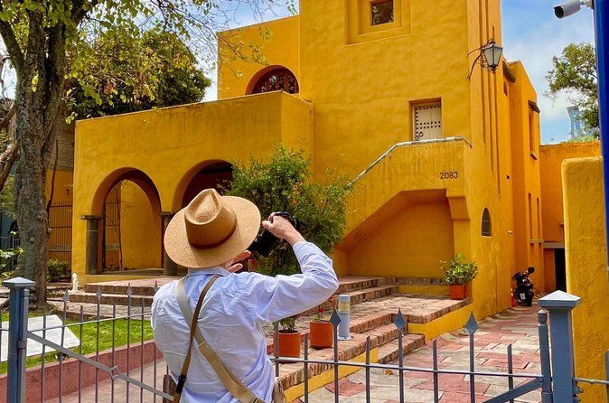 Guadalajara: Architecture of Luis Barragan & Street Food