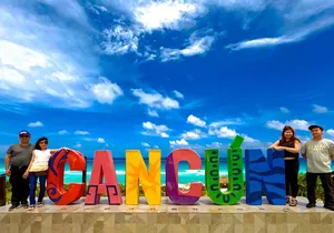 Urban Food and Shopping Experience at Cancun