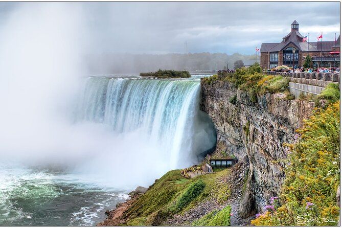 Niagara Falls Canada: Helicopter + Boat + Lunch & more US Pick-up