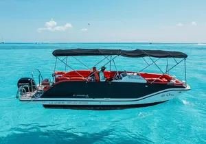 Private Cancun Boat Trip to Isla Mujeres with Snorkeling