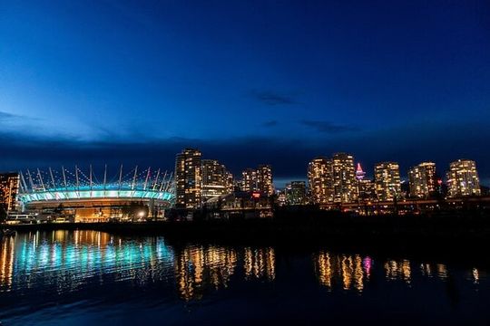 Amazing Bar Crawl in Vancouver BC