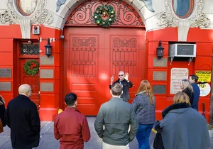 Christmas City Lights Walking Tour in New York