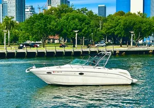 31-foot Miami Private Boat Rental for 12 People