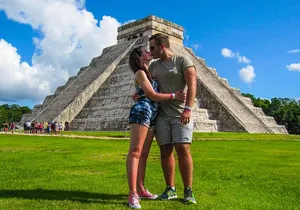 Chichen Itza Early Morning with lunch