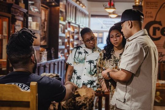 Custom Blend Cigar Rolling Experience in Miami