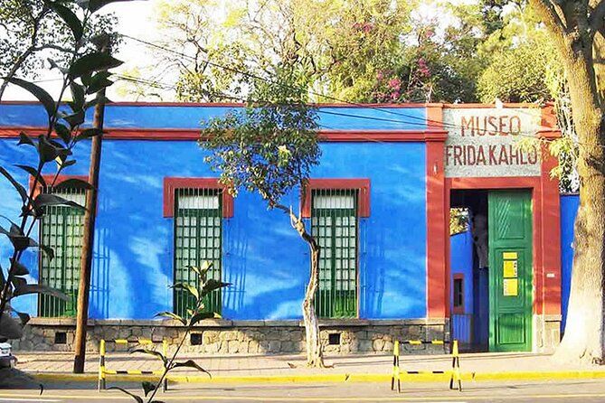 Gourmet Night Tour in San Miguel: Haute Cuisine and Local Chefs