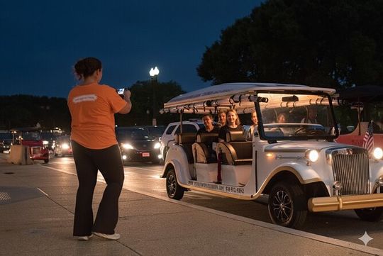 Washington DC Guided Night Tour Monuments Lit Up by Electric Cart