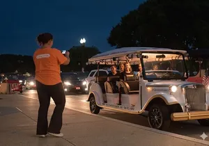 Washington DC Guided Night Tour Monuments Lit Up by Electric Cart