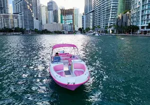 Private Boat Rental in Miami for 10 People