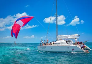 Sail and Snorkel to Isla Mujeres lunch and Drinks.